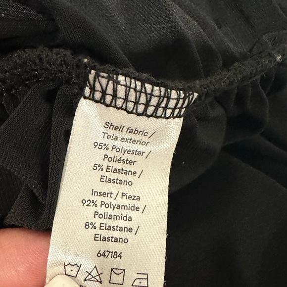 Venus Black Sheer Sleeve Top Size L - Picture 9 of 9